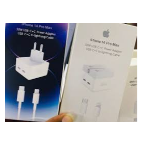 Chargeur Iphone 14 Pro max et 16