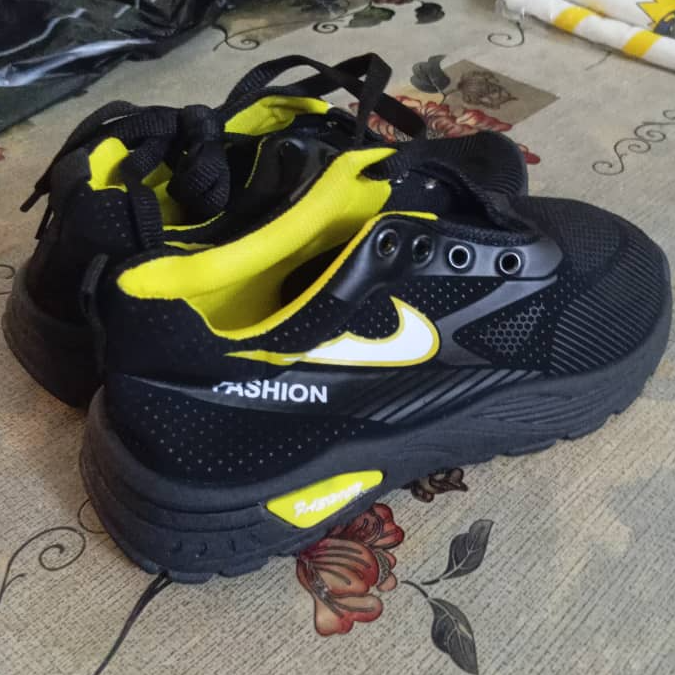 CHAUSSURE Enfant Fashion Nike