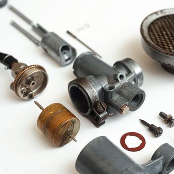 Pièces automobiles